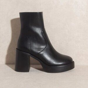 Women's Black Size 8.5 Alexandra Platform Ankle Boots